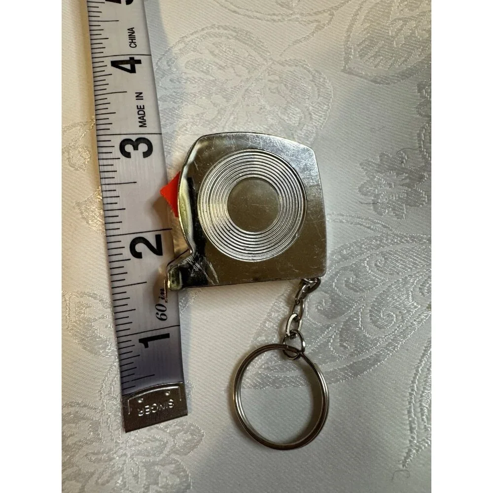 Retractable Ruler Tape Measure Mini Portable Pull Ruler Keychain 1m/3ft NEW
